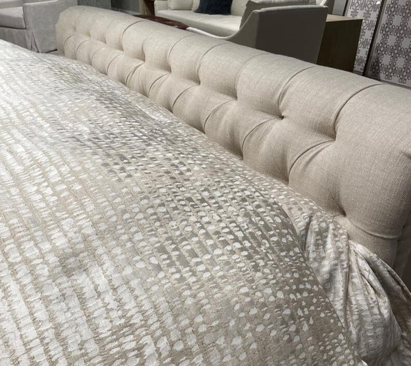 Finn Fabric "Quick Ship" Upholstered Queen Or King Tufted Bed With Nailhead Trim