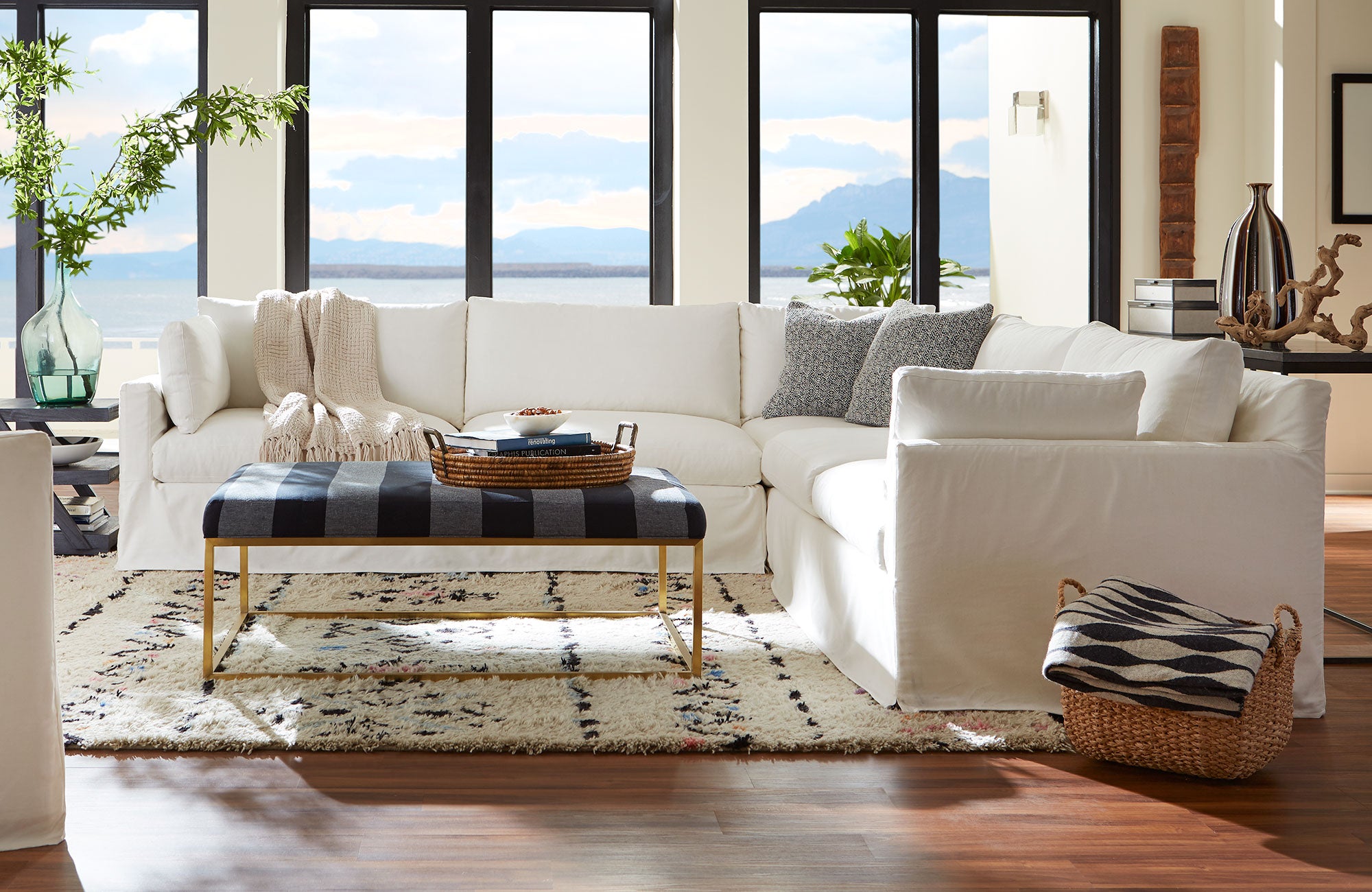 Luxurious & Relaxing Custom Home Furnishings