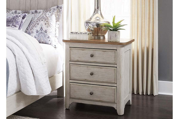 Aberdeen Queen Or King Antique White Low Poster Bed "Create Your Own Bedroom" Collection - Club Furniture